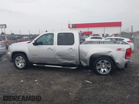 2013 GMC Sierra 1500 SLT with VIN 3GTP2WE74DG115414, listed as a IAAI auction lot 42441966 with 291,605 mi miles and . Bid and sale history available at DreamBid. Image 14.