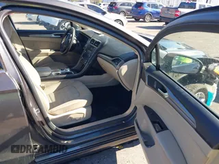 2018 Ford Fusion SE with VIN 3FA6P0HD3JR162709, listed as a IAAI auction lot 40989758 with 75,966 mi miles. Bid and sale history available at carsss.com. Image 5.