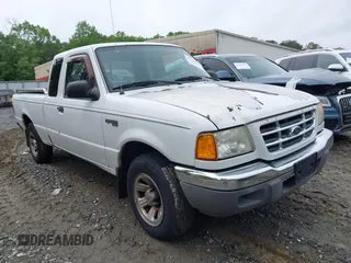 2003 Ford Ranger XL Fleet with VIN 1FTYR44V83PA59301, listed as a IAAI auction lot 42122557 with 211,487 mi miles. Bid and sale history available at carsss.com. Image 1.