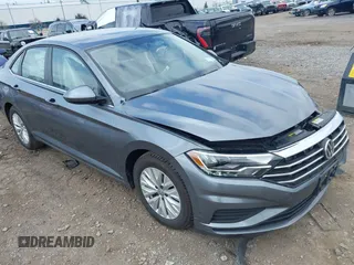 2020 Volkswagen Jetta S with VIN 3VWN57BU0LM086425, listed as a IAAI auction lot 42511761 with 32,644 mi miles and . Bid and sale history available at DreamBid. Image 1.