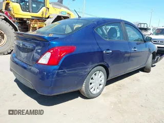 2019 Nissan Versa SV z VIN 3N1CN7AP2KL842799, wystawiony jako IAAI lot #42051006 z przebiegiem 123 075 mil mil oraz . Historia ofert i sprzedaży dostępna na DreamBid. Obrazek 4.