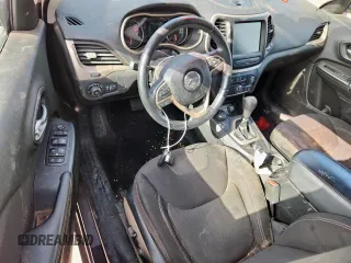 2016 Jeep Cherokee Latitude с VIN 1C4PJMCS8GW368563, выставлен на аукционе Copart как лот 62253475 с пробегом 156 287 миль миль и Чистый • Clean title. История ставок и продаж доступна на DreamBid. Изображение 8.