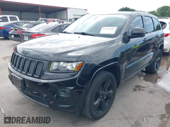 2015 Jeep Grand Cherokee Altitude z VIN 1C4RJFAGXFC659990, wystawiony jako IAAI lot #42331922 z przebiegiem 121 379 mil mil oraz . Historia ofert i sprzedaży dostępna na DreamBid. Obrazek 18.