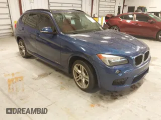 2015 BMW X1 xDrive28i with VIN WBAVL1C57FVY35998, listed as a IAAI auction lot 41740072 with 84,233 mi miles. Bid and sale history available at carsss.com. Image 1.
