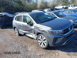 2022 Volkswagen Taos SE с VIN 3VVRX7B26NM086964, выставлен на аукционе IAAI как лот 41772719 с пробегом 48 690 миль миль и . История ставок и продаж доступна на DreamBid. Изображение 1.