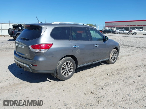 2015 Nissan Pathfinder Platinum with VIN 5N1AR2MM5FC684212, listed as a IAAI auction lot 41832912 with 157,465 mi miles and . Bid and sale history available at DreamBid. Image 4.