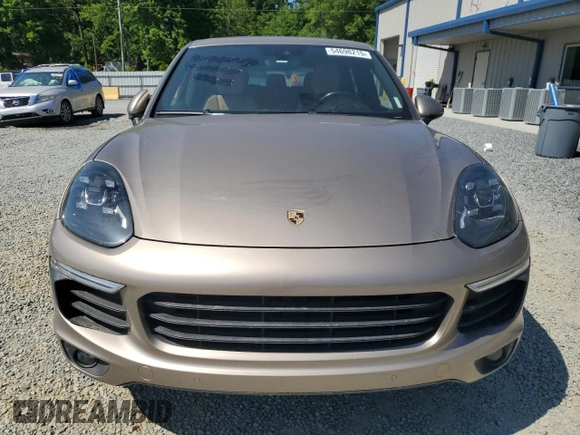 2016 Porsche Cayenne z VIN WP1AA2A25GKA37765, wystawiony jako Copart lot #54698215 z przebiegiem 100 290 mil mil oraz Szkoda całkowita • Salvage title. Historia ofert i sprzedaży dostępna na DreamBid. Obrazek 5.