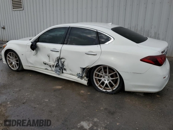 2015 Infiniti Q70 with VIN JN1BY1AP5FM542332, listed as a Copart auction lot 54433615 with 168,473 mi miles and Clean title. Bid and sale history available at DreamBid. Image 2.