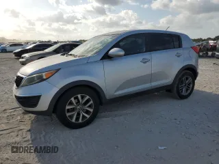 2014 Kia Sportage LX with VIN KNDPB3AC2E7640793, listed as a Copart auction lot 55208535 with 147,954 mi miles and Salvage Title. Bid and sale history available at carsss.com. Image 1.