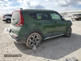 2020 Kia Soul X-Line with VIN KNDJ23AU4L7055922, listed as a Copart auction lot 46923835 with 107,382 mi miles and Salvage Title. Bid and sale history available at carsss.com. Image 3.