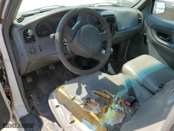 2004 Ford Ranger XL with VIN 1FTYR10D04PB39172, listed as a Copart auction lot 68300984 with 187,111 mi miles and Salvage Title. Bid and sale history available at carsss.com. Image 8.