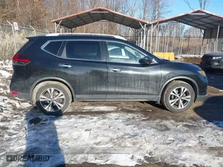 2019 Nissan Rogue SL with VIN 5N1AT2MT5KC727434, listed as a IAAI auction lot 41415059 with 67,041 mi miles. Bid and sale history available at carsss.com. Image 13.
