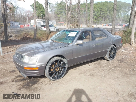 1995 Lexus LS 400 z VIN JT8UF22E9S0018339, wystawiony jako IAAI lot #41848747 z przebiegiem Nie podano mil oraz . Historia ofert i sprzedaży dostępna na DreamBid. Obrazek 2.