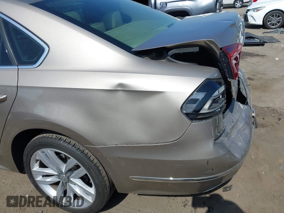2017 Volkswagen Passat SE with VIN 1VWGT7A36HC084422, listed as a IAAI auction lot 42650872 with 135,203 mi miles and . Bid and sale history available at DreamBid. Image 18.