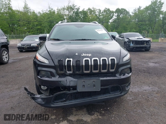 2016 Jeep Cherokee Latitude with VIN 1C4PJMCS6GW221075, listed as a IAAI auction lot 42259107 with 115,912 mi miles and . Bid and sale history available at DreamBid. Image 12.