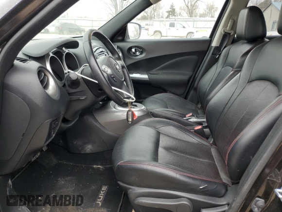 2015 Nissan Juke SL z VIN JN8AF5MV5FT551719, wystawiony jako Copart lot #48200805 z przebiegiem 64 278 mil mil oraz Szkoda całkowita • Salvage title. Historia ofert i sprzedaży dostępna na DreamBid. Obrazek 7.