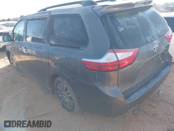 2019 Toyota Sienna XLE Auto Access Seat with VIN 5TDYZ3DC4KS971453, listed as a IAAI auction lot 41394821 with 93,308 mi miles. Bid and sale history available at carsss.com. Image 3.
