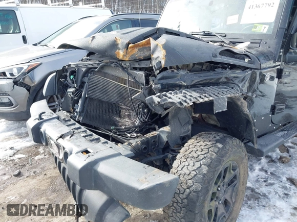 2017 Jeep Wrangler Unlimited Sport with VIN 1C4BJWDG1HL559261, listed as a IAAI auction lot 41367792 with 96,284 mi miles. Bid and sale history available at carsss.com. Image 6.