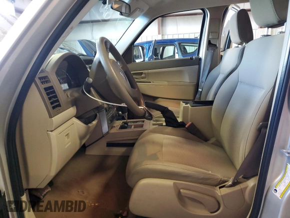 2008 Jeep Liberty Sport z VIN 1J8GN28K08W154534, wystawiony jako Copart lot #44193035 z przebiegiem 161 004 mil mil oraz Szkoda całkowita • Salvage title. Historia ofert i sprzedaży dostępna na DreamBid. Obrazek 7.