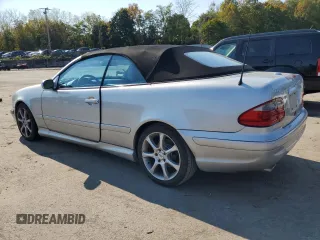 2002 Mercedes-Benz CLK with VIN WDBLK70G82T110291, listed as a Copart auction lot 75562454 with 152,132 mi miles and Salvage Title. Bid and sale history available at carsss.com. Image 2.