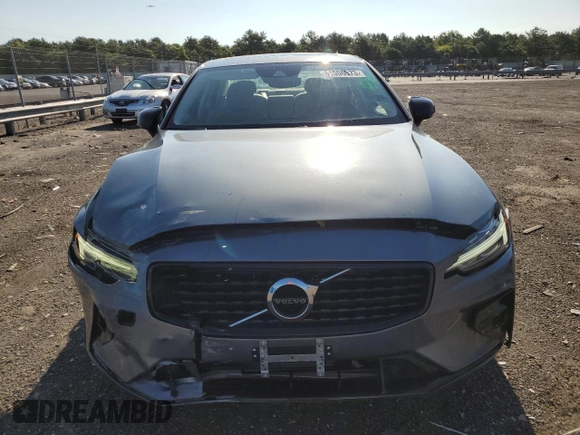 2021 Volvo S60 Momentum with VIN 7JR102TZ0MG119370, listed as a Copart auction lot 61006973 with 19,829 mi miles. Bid and sale history available at carsss.com. Image 5.