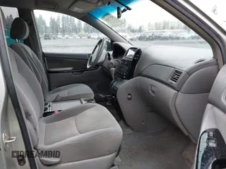 2005 Toyota Sienna CE with VIN 5TDZA23CX5S283078, listed as a IAAI auction lot 41977425 with 253,076 mi miles. Bid and sale history available at carsss.com. Image 5.