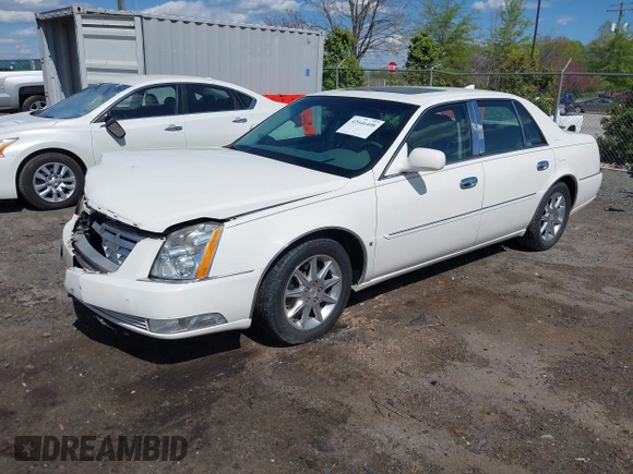 2010 Cadillac DTS 1SC z VIN 1G6KD5EY0AU114294, wystawiony jako IAAI lot #42046408 z przebiegiem 119 142 mil mil oraz . Historia ofert i sprzedaży dostępna na DreamBid. Obrazek 17.