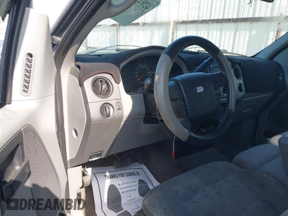 2004 Ford F-150 XL z VIN 1FTRF12W14NC26327, wystawiony jako IAAI lot #42020482 z przebiegiem 191 516 mil mil oraz . Historia ofert i sprzedaży dostępna na DreamBid. Obrazek 5.