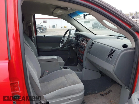 2006 Dodge Durango SLT z VIN 1D4HB48N36F122333, wystawiony jako IAAI lot #42126596 z przebiegiem 235 099 mil mil oraz . Historia ofert i sprzedaży dostępna na DreamBid. Obrazek 5.
