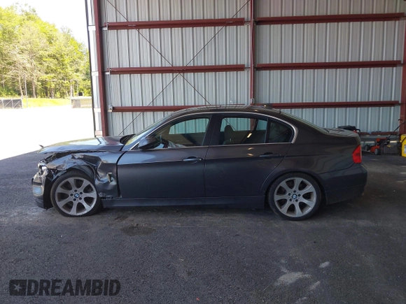 2006 BMW 3 Series 330i with VIN WBAVB33526KR73321, listed as a IAAI auction lot 42569889 with 104,466 mi miles and . Bid and sale history available at DreamBid. Image 14.