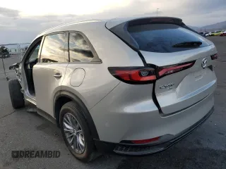 2024 Mazda CX-90 Preferred z VIN JM3KKBHD5R1170486, wystawiony jako Copart lot #43056155 z przebiegiem 5 969 mil mil oraz Szkoda całkowita • Salvage title. Historia ofert i sprzedaży dostępna na DreamBid. Obrazek 2.