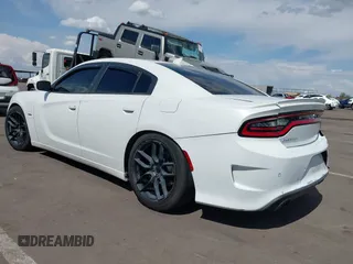 2015 Dodge Charger RT z VIN 2C3CDXCT4FH745861, wystawiony jako IAAI lot #42206349 z przebiegiem 136 061 mil mil oraz . Historia ofert i sprzedaży dostępna na DreamBid. Obrazek 3.