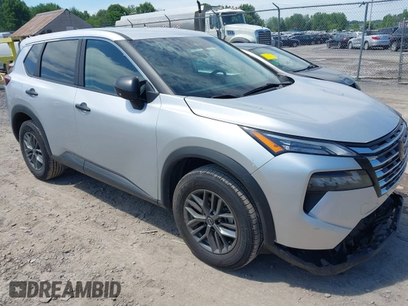 2024 Nissan Rogue S with VIN 5N1BT3AA8RC711137, listed as a IAAI auction lot 42592925 with 32,641 mi miles and . Bid and sale history available at DreamBid. Image 1.