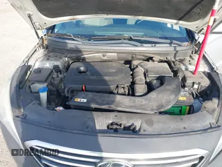 2016 Hyundai Sonata SE z VIN 5NPE24AF8GH350287, wystawiony jako IAAI lot #42476022 z przebiegiem 185 630 mil mil oraz . Historia ofert i sprzedaży dostępna na DreamBid. Obrazek 10.