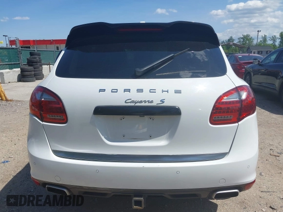 2012 Porsche Cayenne S z VIN WP1AB2A24CLA48791, wystawiony jako IAAI lot #42167069 z przebiegiem 133 819 mil mil oraz . Historia ofert i sprzedaży dostępna na DreamBid. Obrazek 16.