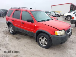 2002 Ford Escape XLT Choice with VIN 1FMYU04152KC40559, listed as a IAAI auction lot 41497098 with 200,986 mi miles. Bid and sale history available at carsss.com. Image 1.