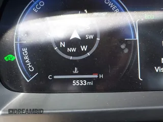 2024 Toyota Crown XLE with VIN JTDAAAAF4R3028731, listed as a IAAI auction lot 41704984 with 5,533 mi miles. Bid and sale history available at carsss.com. Image 15.