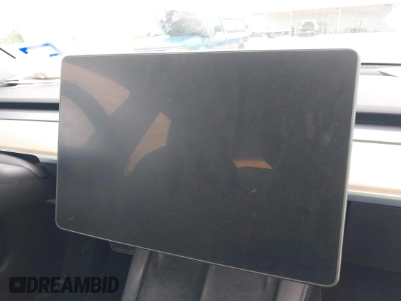 2022 Tesla Model 3 Long Range z VIN 5YJ3E1EB2NF246443, wystawiony jako IAAI lot #42179219 z przebiegiem Nie podano mil oraz . Historia ofert i sprzedaży dostępna na DreamBid. Obrazek 17.