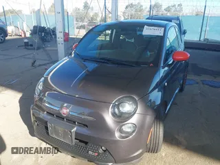 2018 FIAT 500e with VIN 3C3CFFGE7JT377434, listed as a IAAI auction lot 41670411 with 30,593 mi miles. Bid and sale history available at carsss.com. Image 19.