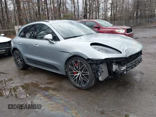 2022 Porsche Macan Turbo with VIN WP1AF2A52NLB31072, listed as a IAAI auction lot 41444252 with 38,595 mi miles and . Bid and sale history available at DreamBid. Image 1.