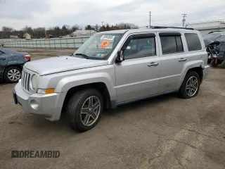 2008 Jeep Patriot Sport with VIN 1J8FT28W98D759975, listed as a Copart auction lot 49993605 with 0 mi miles and Salvage Title. Bid and sale history available at carsss.com. Image 1.