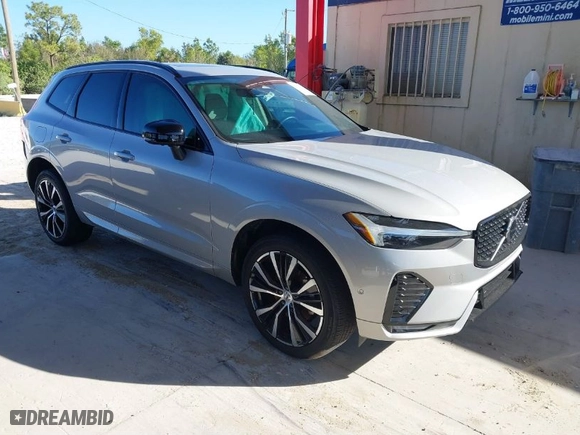 2024 Volvo XC60 Plus Dark Theme with VIN YV4L12RL8R1840809, listed as a IAAI auction lot 41097119 with 24,845 mi miles. Bid and sale history available at carsss.com. Image 1.