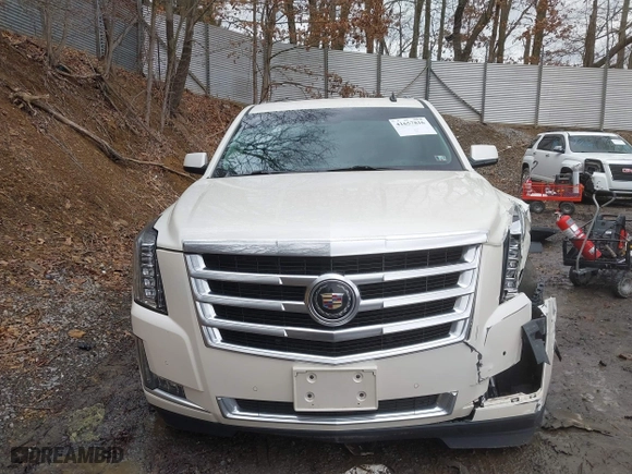 2015 Cadillac Escalade Premium with VIN 1GYS4CKJXFR293277, listed as a IAAI auction lot 41657816 with 93,140 mi miles. Bid and sale history available at carsss.com. Image 13.