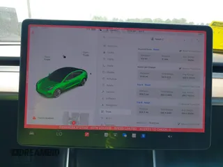 2018 Tesla Model 3 Long Range Battery z VIN 5YJ3E1EBXJF121183, wystawiony jako IAAI lot #42070712 z przebiegiem 71 823 mil mil oraz . Historia ofert i sprzedaży dostępna na DreamBid. Obrazek 7.