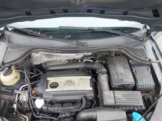 2012 Volkswagen Tiguan SE with VIN WVGBV7AX7CW552641, listed as a IAAI auction lot 42547566 with 184,617 mi miles and . Bid and sale history available at DreamBid. Image 10.
