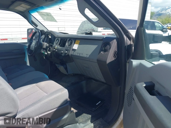 2015 Ford F-250 XL with VIN 1FDBF2B67FED21660, listed as a IAAI auction lot 42014093 with 560,205 mi miles and . Bid and sale history available at DreamBid. Image 5.