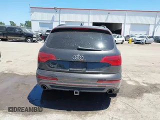 2013 Audi Q7 3.0T S line Prestige with VIN WA1DGAFE5DD009176, listed as a IAAI auction lot 42048689 with 176,035 mi miles. Bid and sale history available at carsss.com. Image 16.