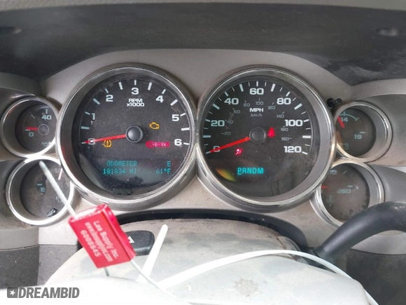 2011 GMC Sierra 1500 SLE with VIN 3GTP1VE05BG399018, listed as a IAAI auction lot 41513516 with 181,834 mi miles. Bid and sale history available at carsss.com. Image 7.