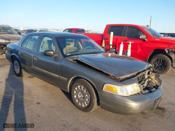 2004 Ford Crown Victoria Standard with VIN 2FAFP73W64X107579, listed as a IAAI auction lot 41823273 with 131,921 mi miles. Bid and sale history available at carsss.com. Image 1.