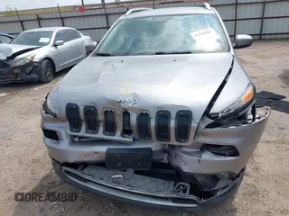 2016 Jeep Cherokee Limited z VIN 1C4PJLDB8GW242938, wystawiony jako IAAI lot #42168004 z przebiegiem 159 251 mil mil oraz . Historia ofert i sprzedaży dostępna na DreamBid. Obrazek 6.